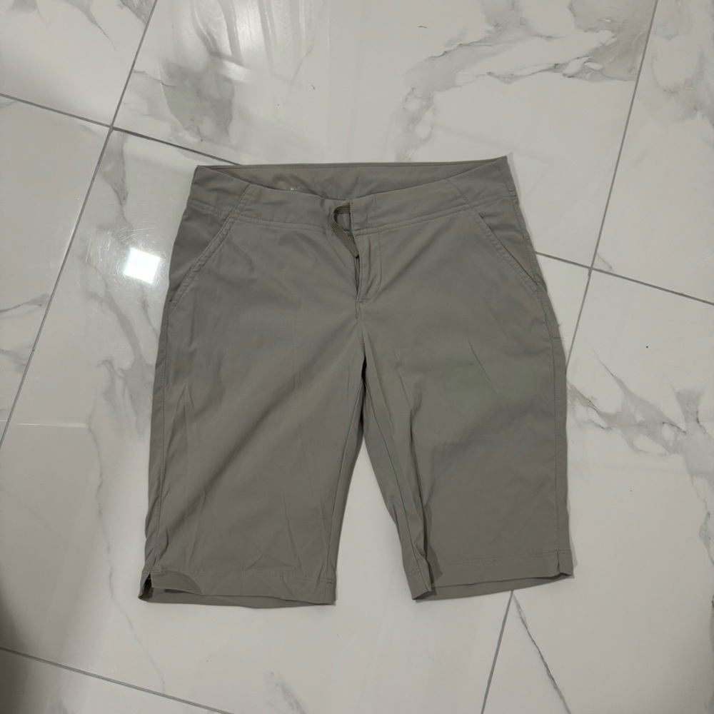 Columbia shorts